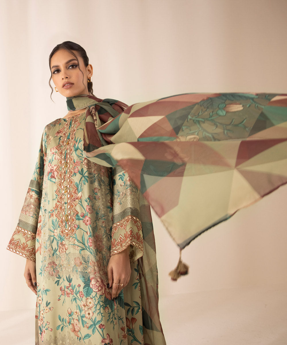 SAPPHIRE’s Latest Collection of Silk Designs for Women