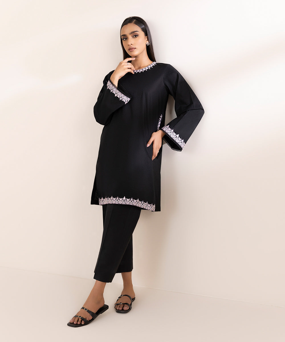 Shop SAPPHIRE’s latest Ready to Wear Monochrome Collection