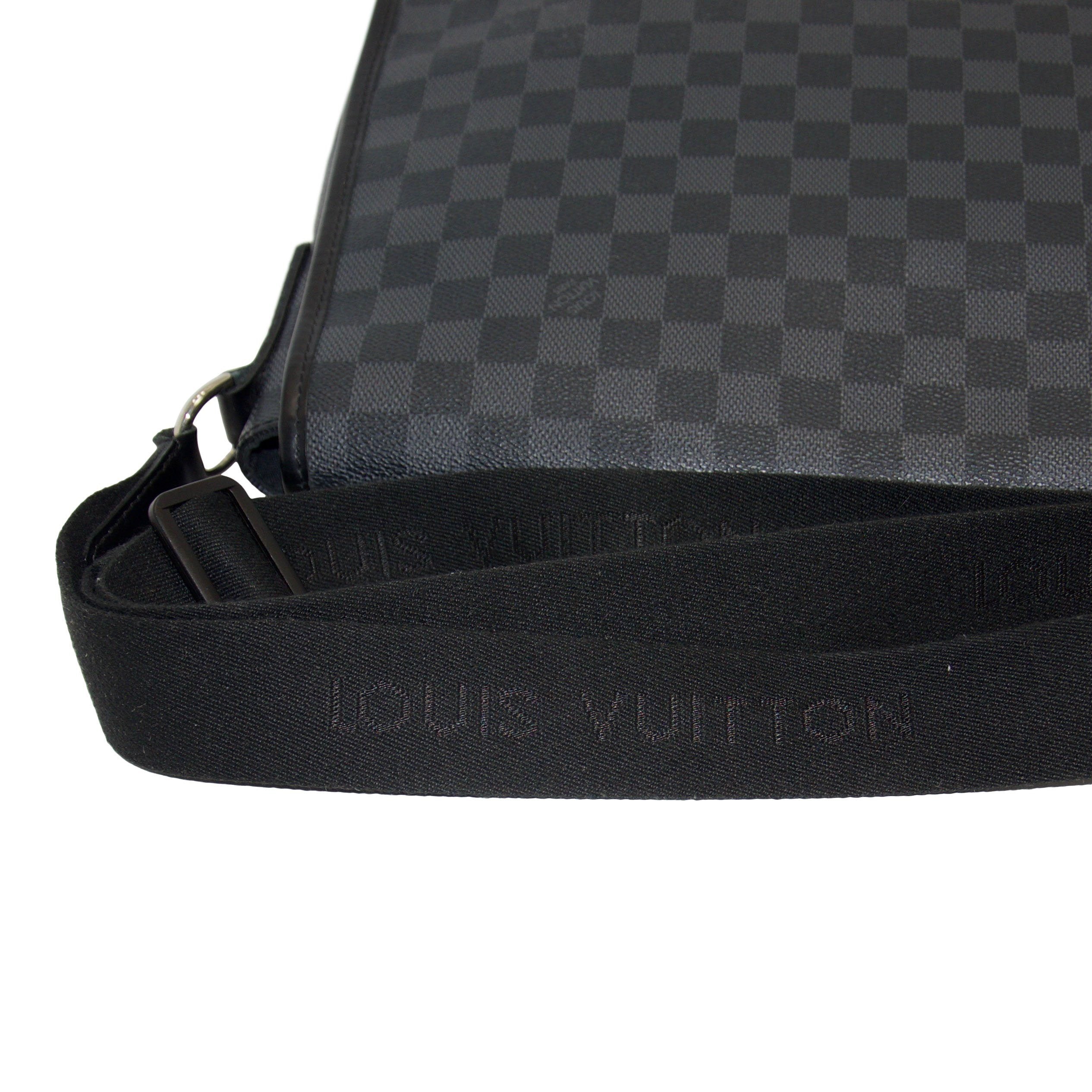Louis Vuitton Damier Graphite Renzo Messenger Bag– Oliver Jewellery