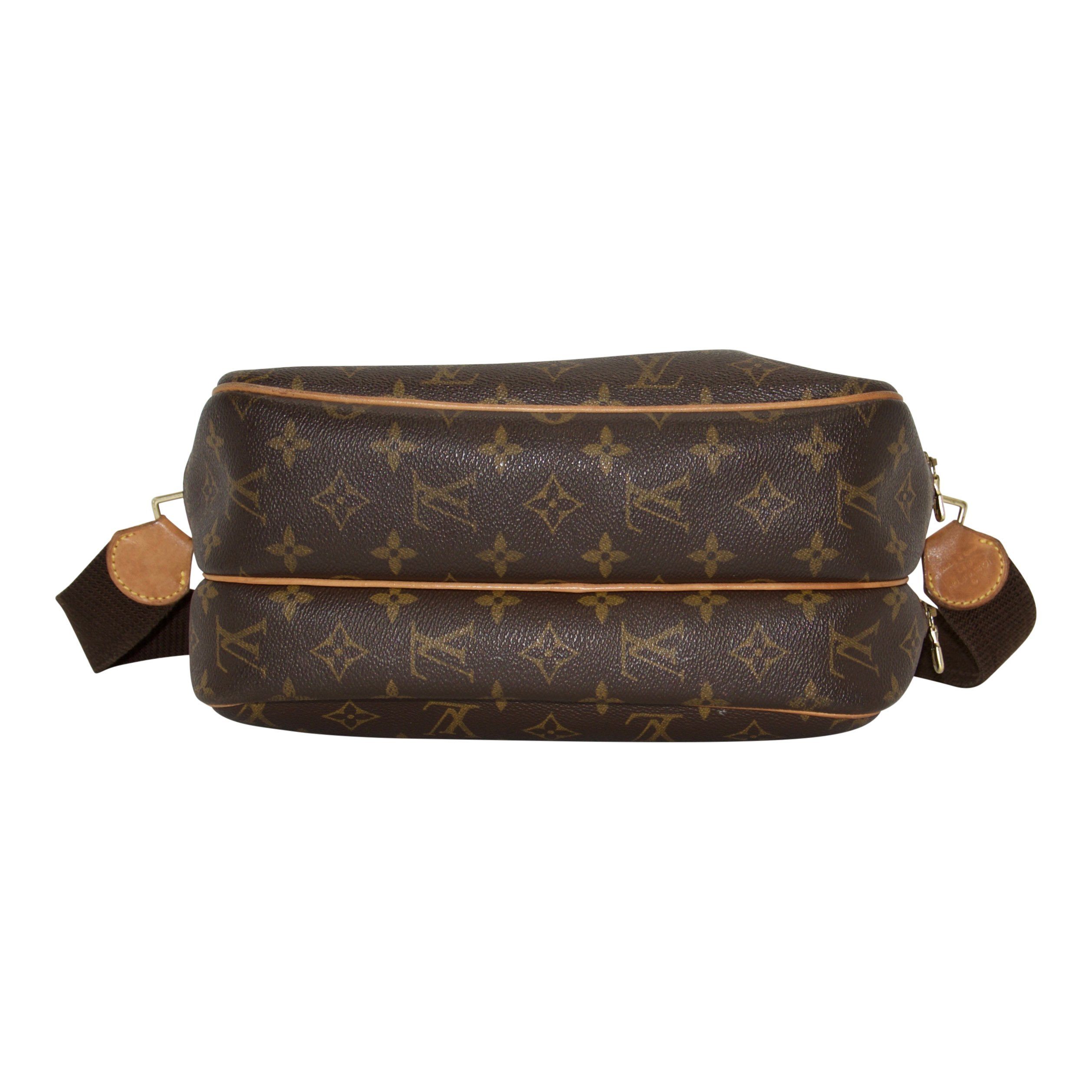 LOUIS VUITTON Monogram Reporter PM 168492