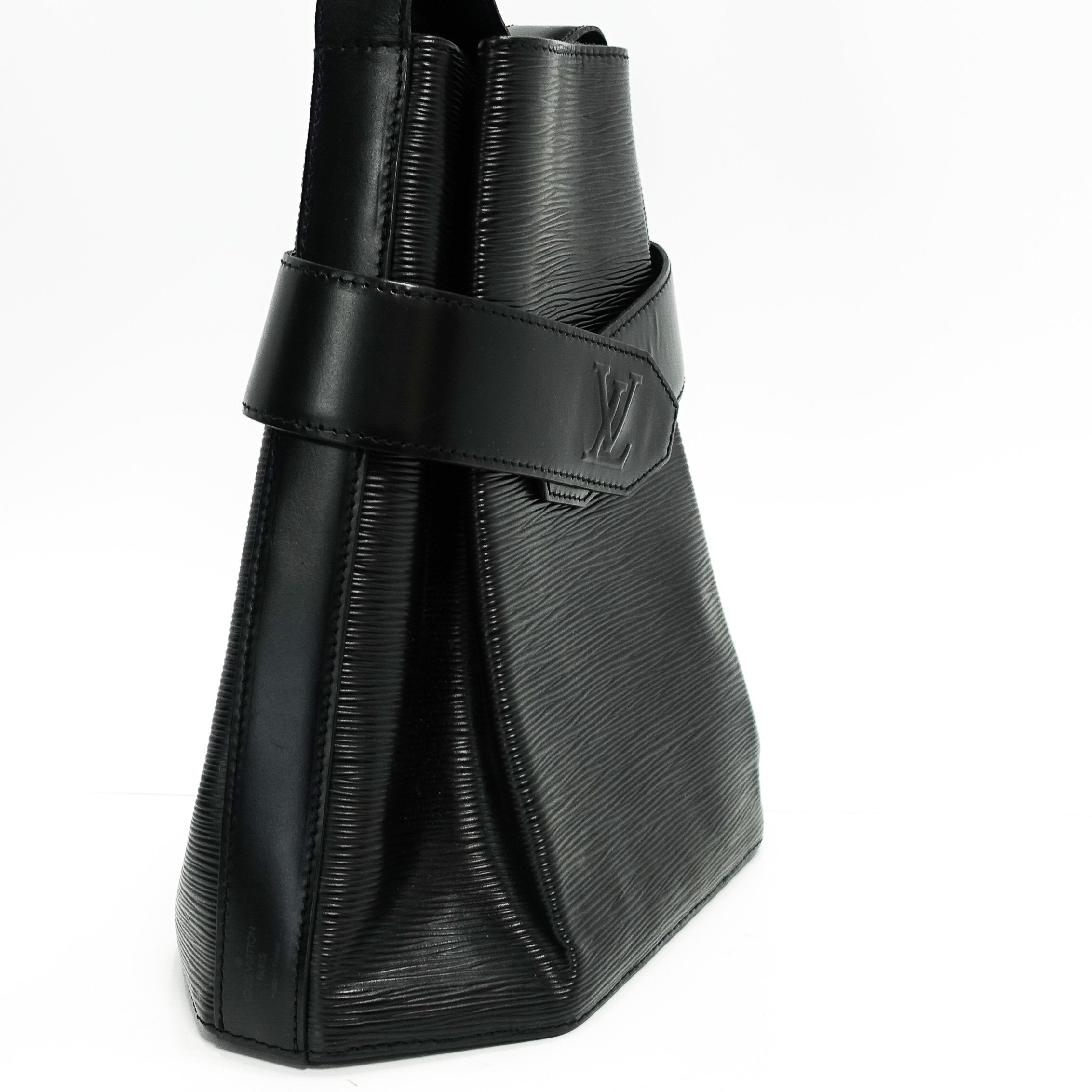 Louis Vuitton Black Epi Sac d&#39;Epaule PM– Oliver Jewellery