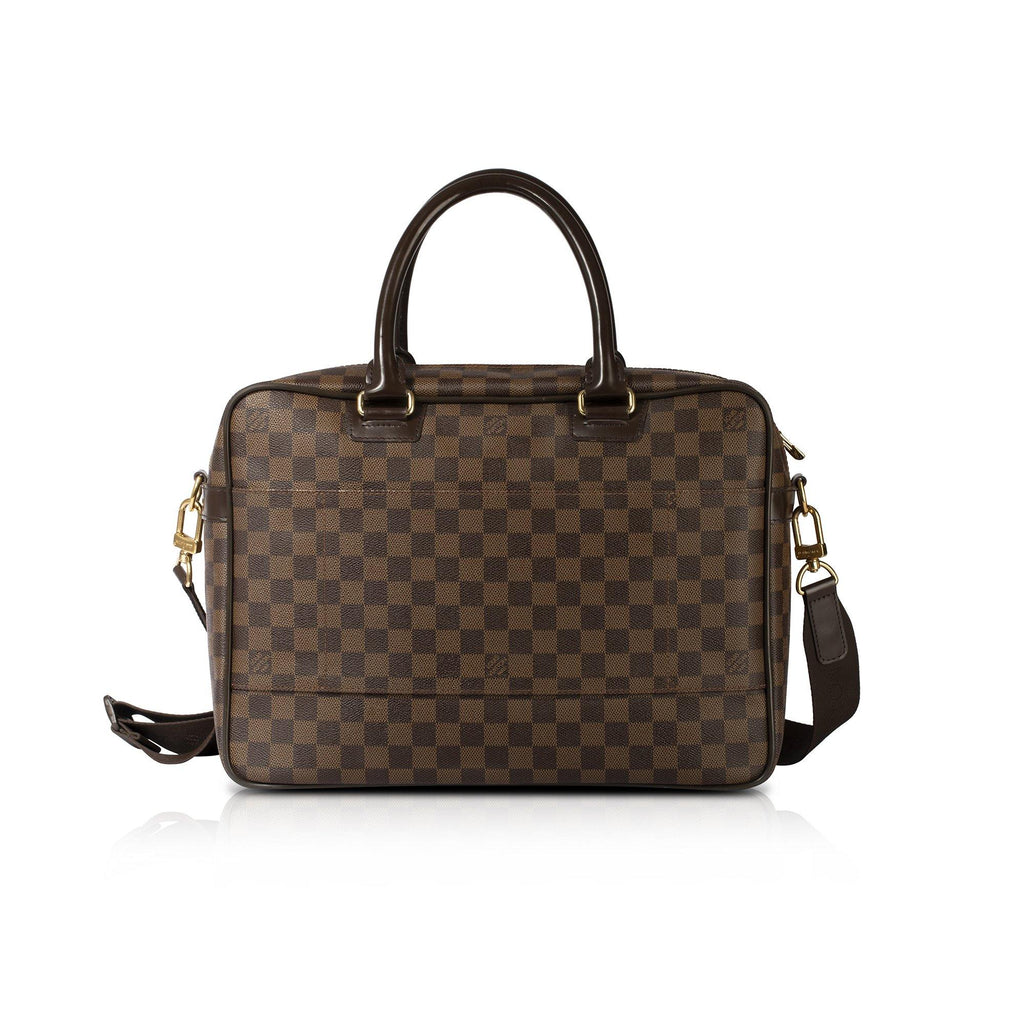 What's In My Louis Vuitton Icare Travel Bag