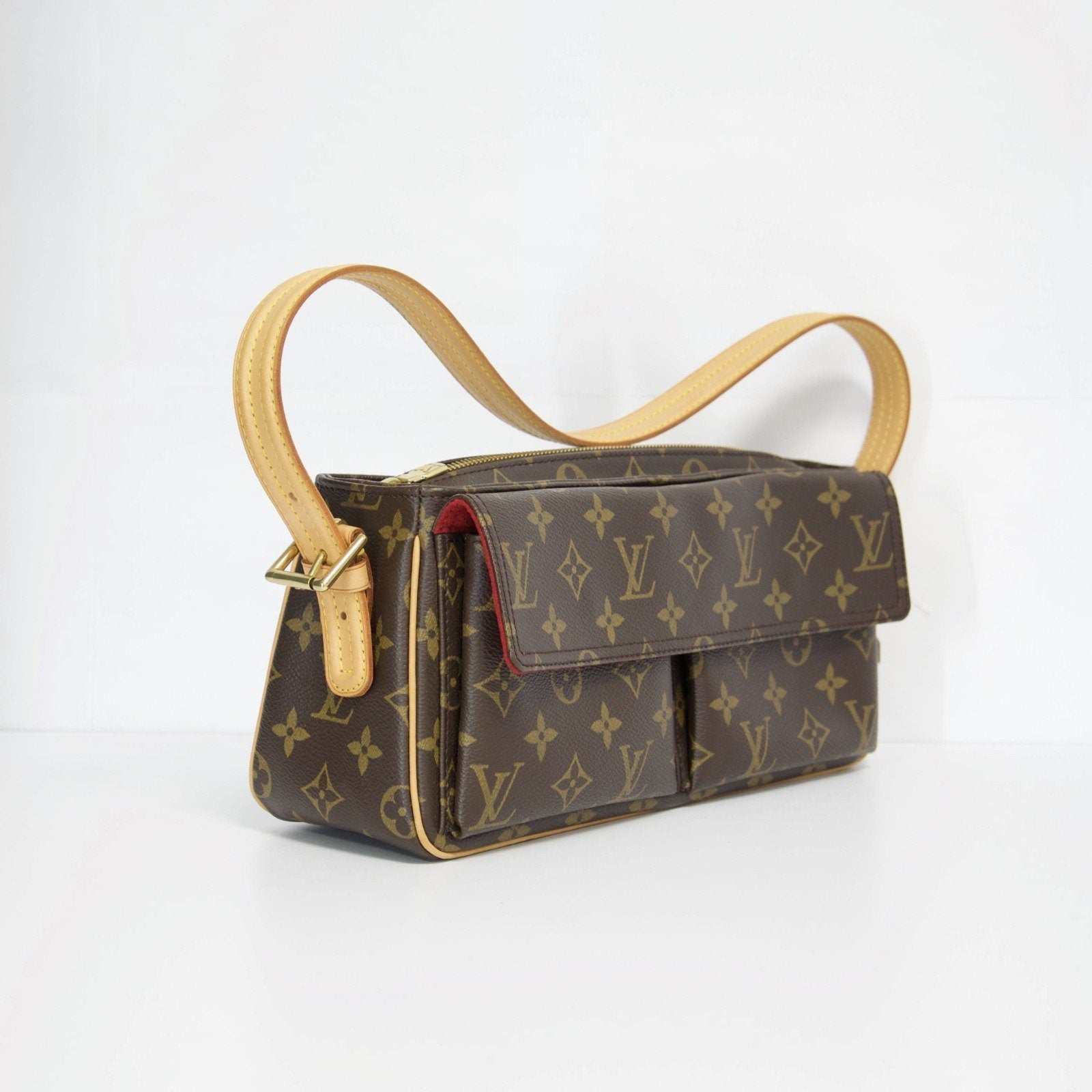 Louis Vuitton Monogram Multipli Cite Pocket Bag For Sale at 1stDibs  louis  vuitton purse with two pockets in front, louis vuitton multipli cite bag  price, louis vuitton front pocket bag