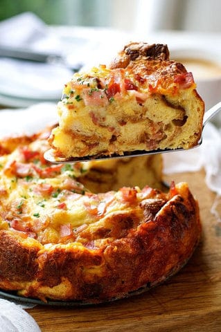 A Special Breakfast Idea on Mother’s Day: Cheese and Bacon Breakfast Strata Cake