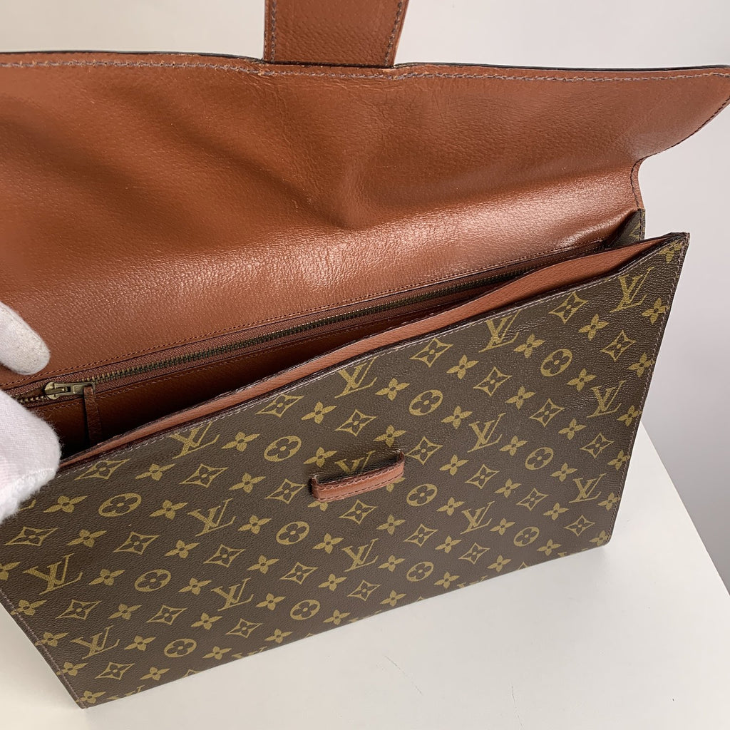 louis vuitton envelope handbag