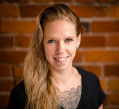 Laura Bestow RMT Registered Massage Therapist Vancouver Gastown MVMTLAB Sports Performance Clinic