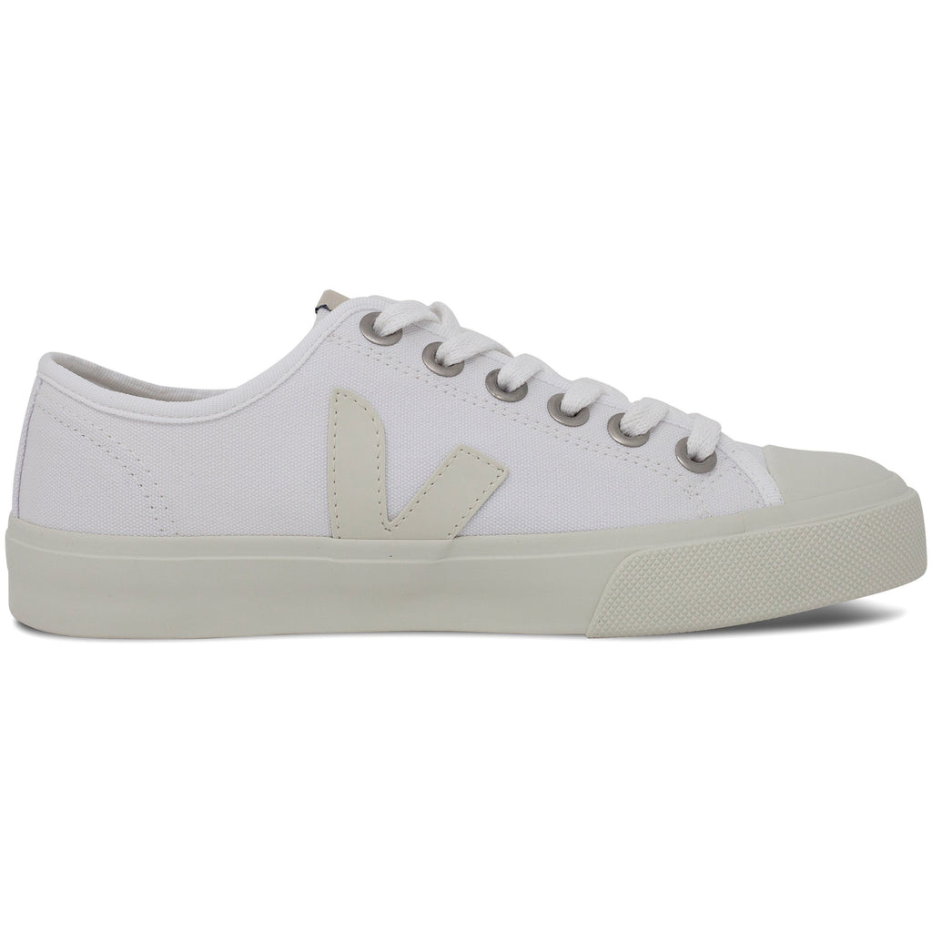 veja all white trainers