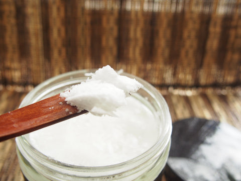 COCONUT OIL FOR STRETCH MARKS