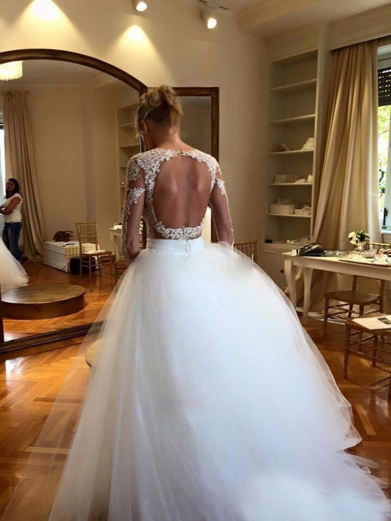 ball gown wedding dress with detachable skirt