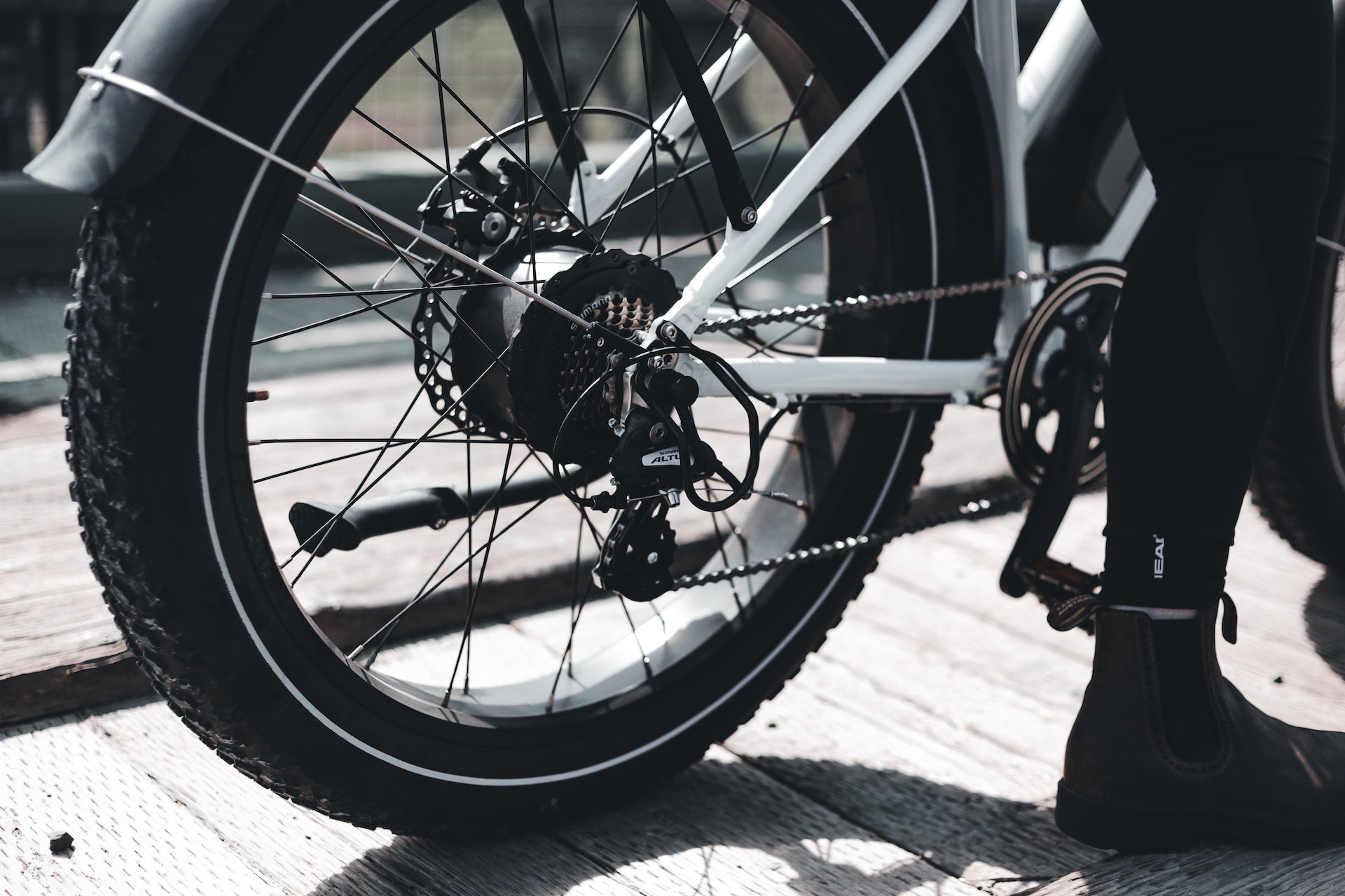 UNDERSTANDING E-BIKE TIRES