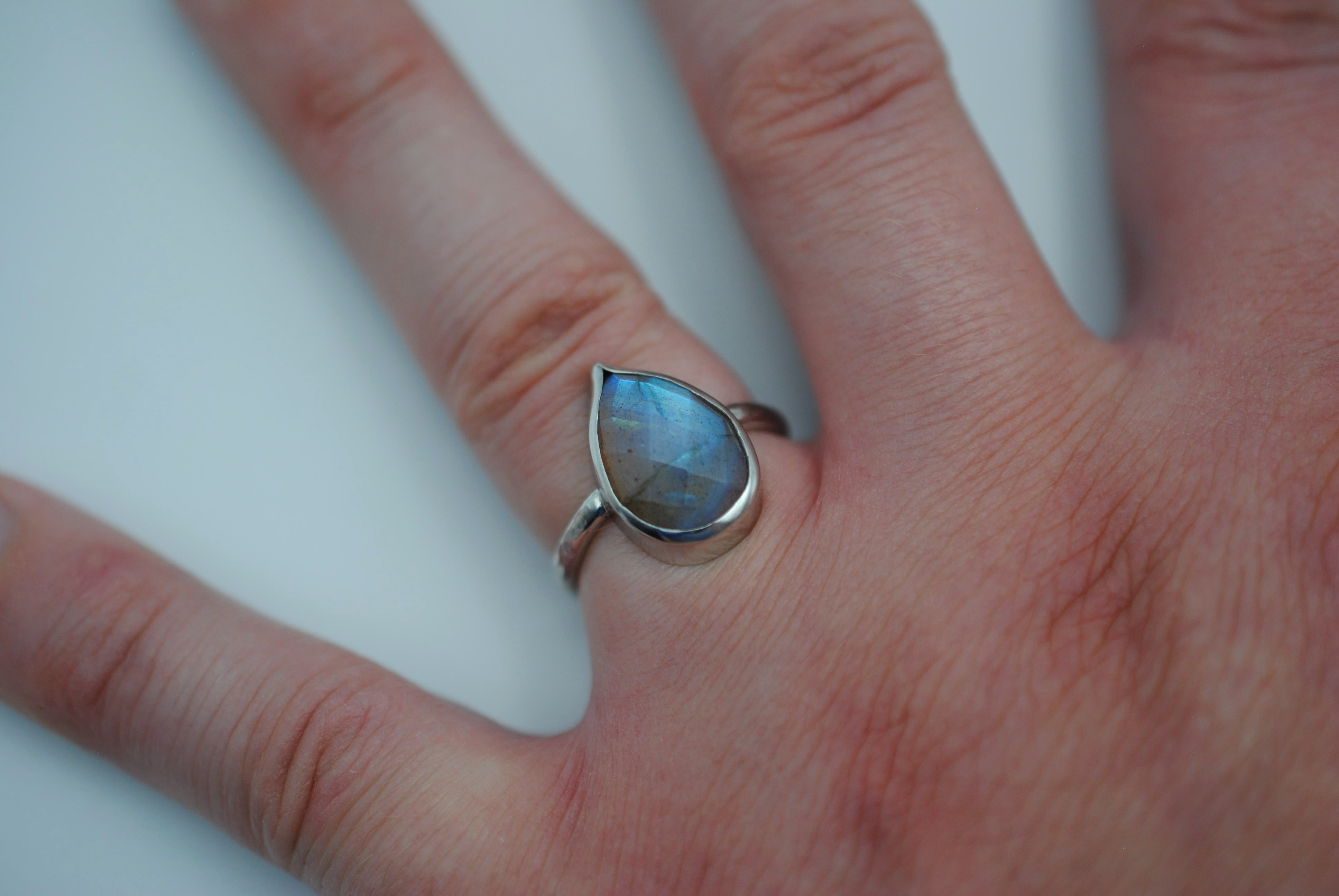 Labradorite Silver Textured Band with Bezel Setting Ring