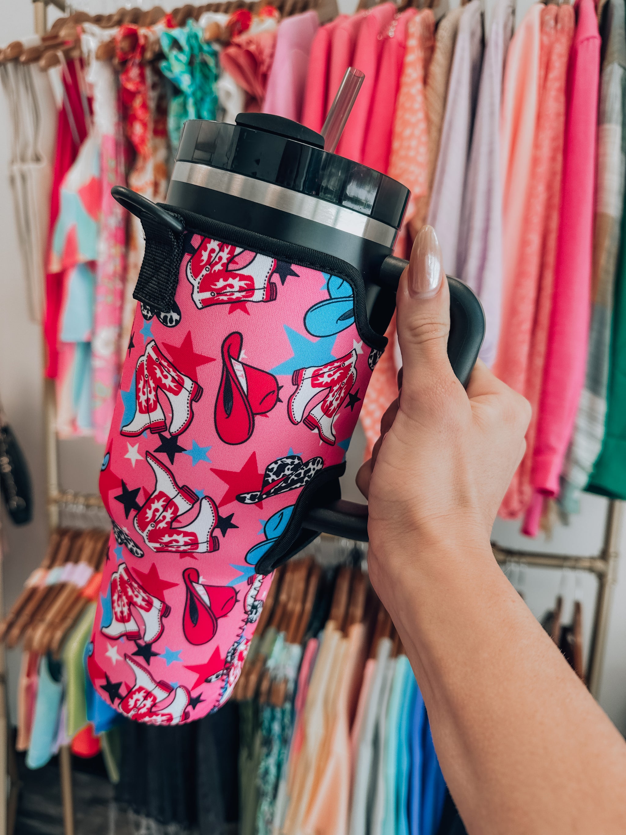 Leopard (40oz) Tumbler With Handle Sleeve – Dales Clothing Inc