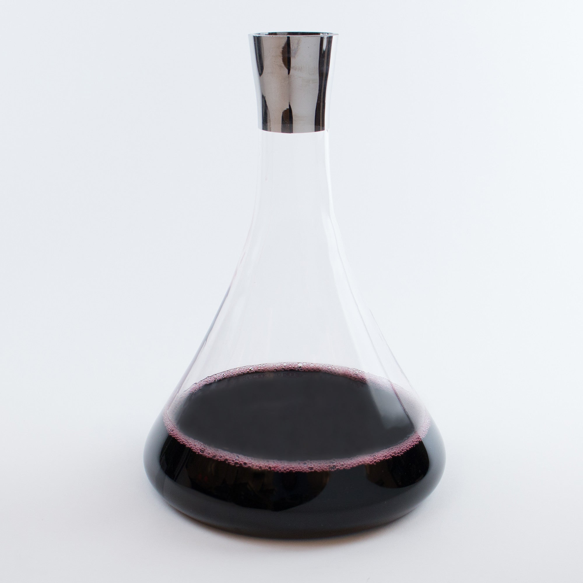 purpose of a wine decanter