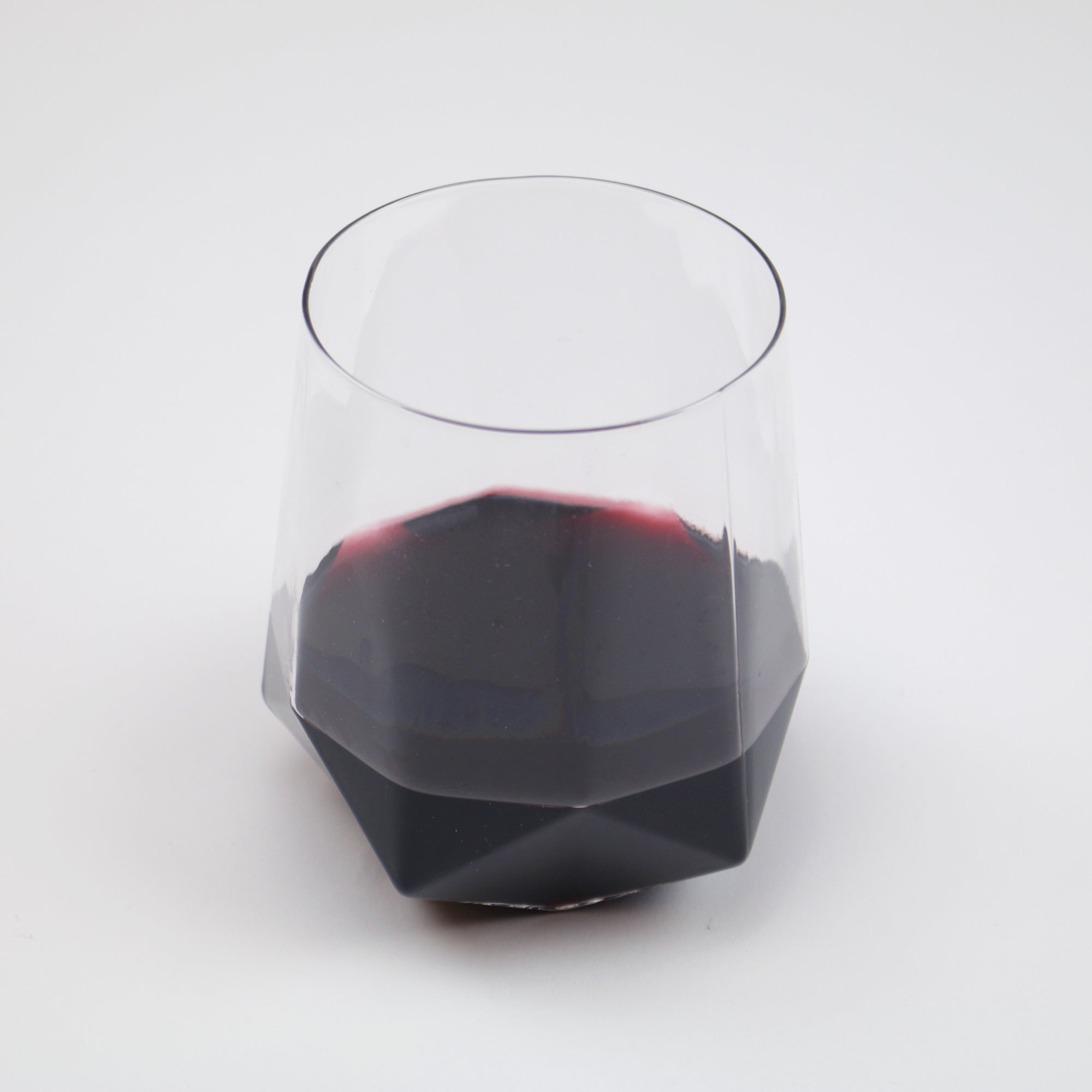 https://cdn.shopify.com/s/files/1/1600/9217/products/gem-cut-wine-glass_2000x.jpg?v=1502307769