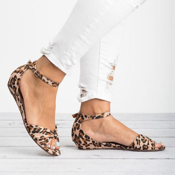 Casual Leopard Adjustable Buckle Sandals - MagCloset