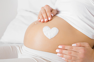8 Skin Care Tips to Swear by During Pregnancy