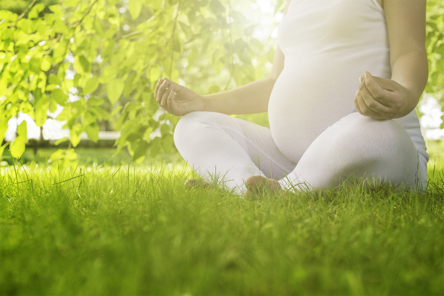 8 Powerful Benefits of Prenatal Yoga – Softsens Baby India