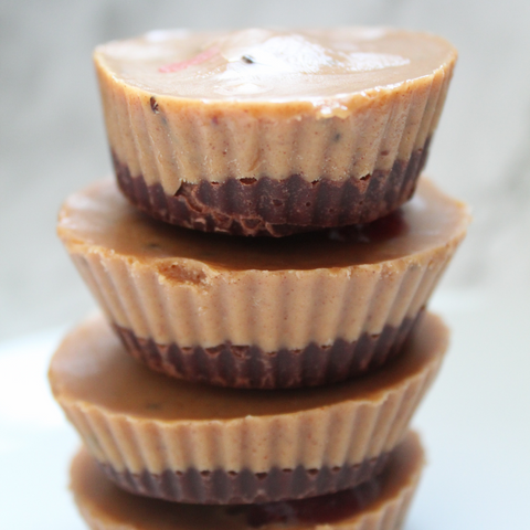 Keto peanut butter chocolate cups