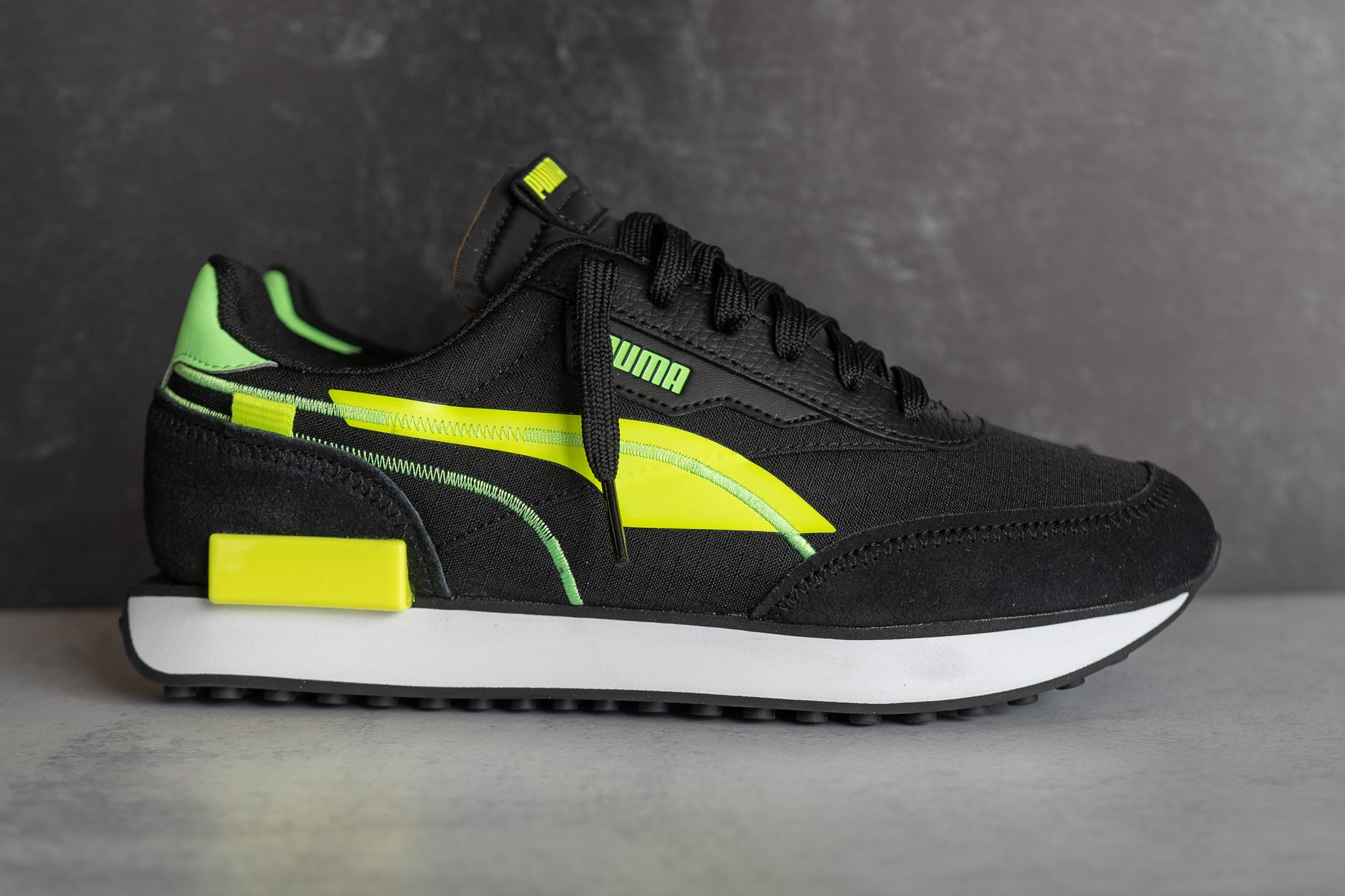 Gradeschool Puma Future Rider Twofold Sd Jr Yellow Alert Sneaker Town