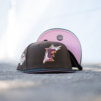 New Era Florida Marlins Pink UV (Corduroy Black/Teal) in 2023