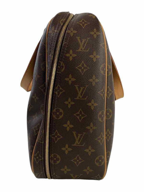 Auth LOUIS VUITTON Pegase 65 Monogram Canvas Travel Rolling