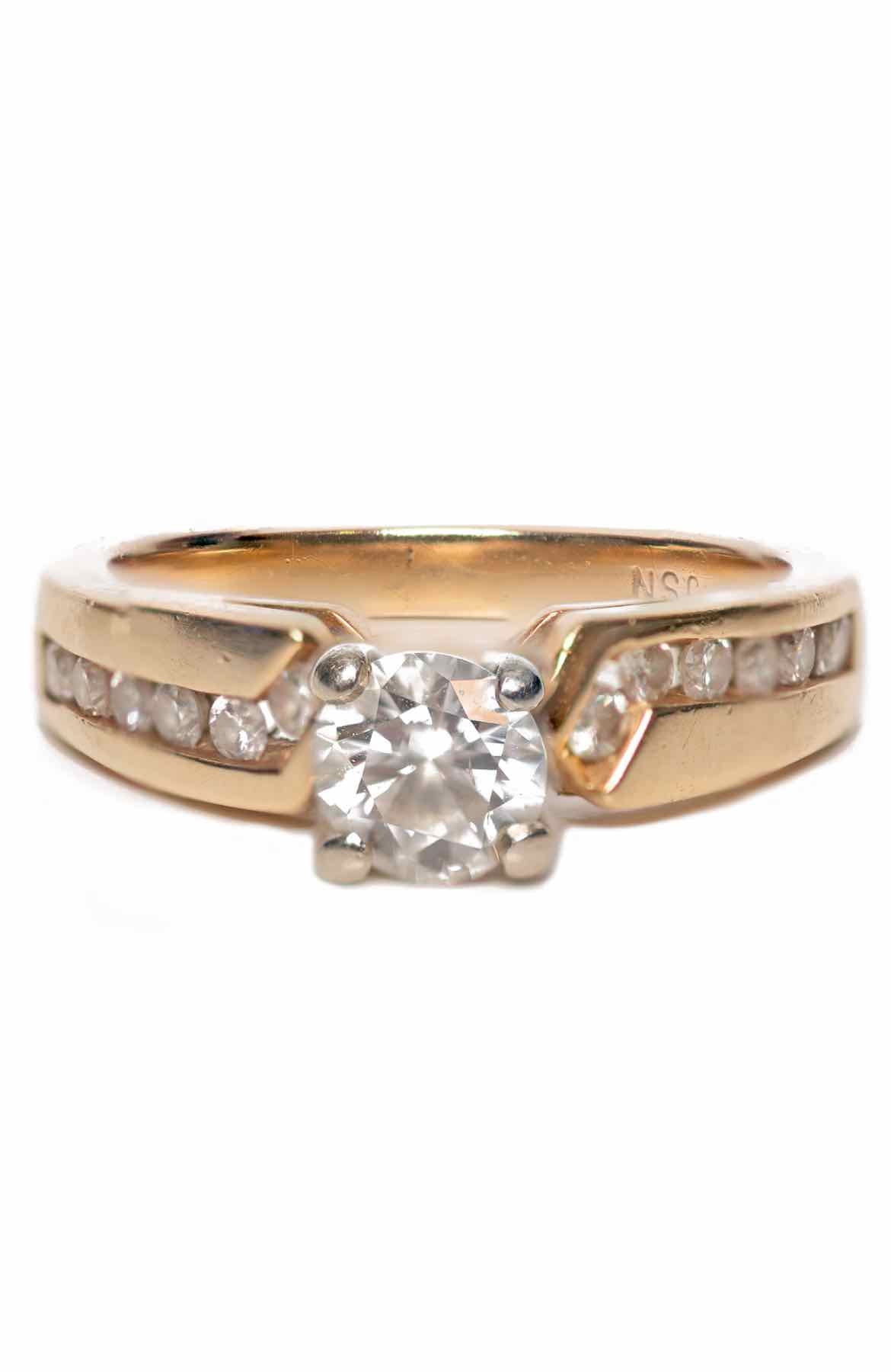 Image of Size 5 14K Gold & Diamond Ring