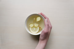 Beber té de jengibre literalmente mata el resfriado