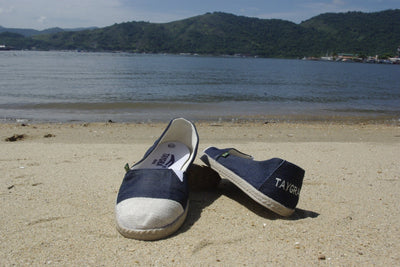 Sand shoes JEANS and Burlap