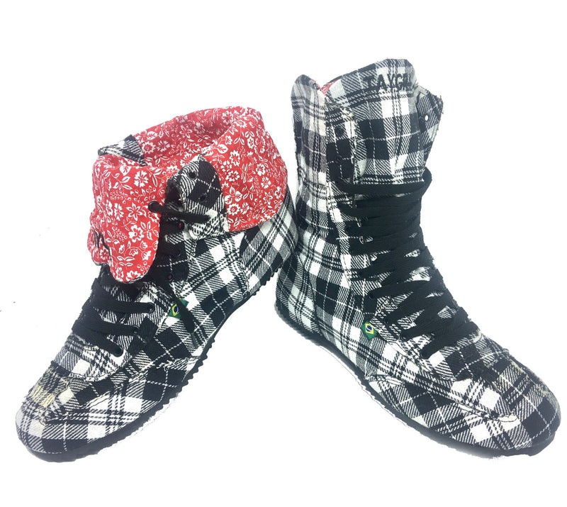Bi-Boot, the convertible boot by TAYGRA, Plaid