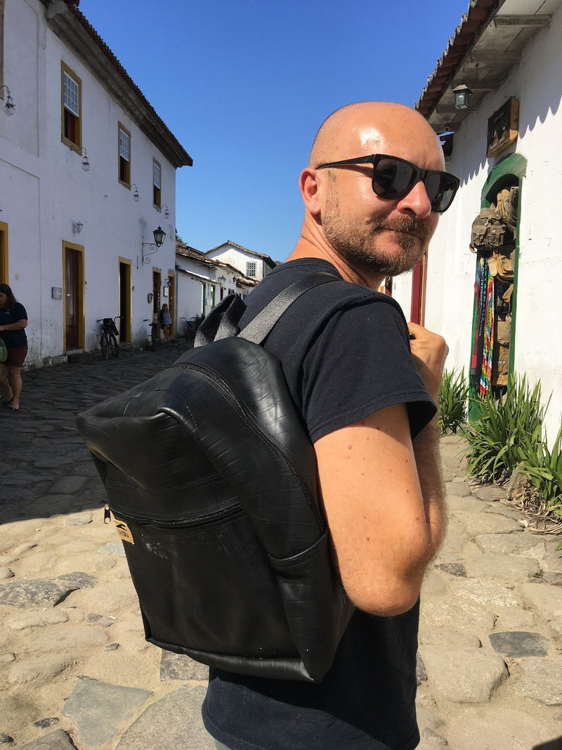 Schooler backpack made out of recicled truck´s air chamber