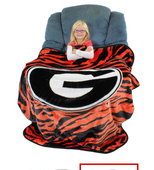 NCAA Georgia Bulldogs Soft Raschel Throw Blanket