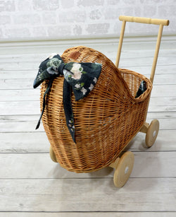 lilu wicker dolls pram dusty pink