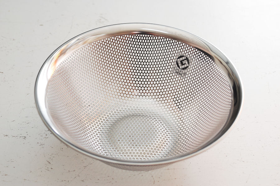 Stainless steel colander has strength.