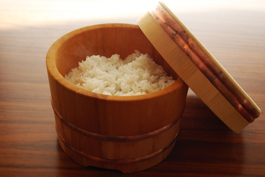 Cooked rice can be stored in a Ohitsu to keep it tasty.