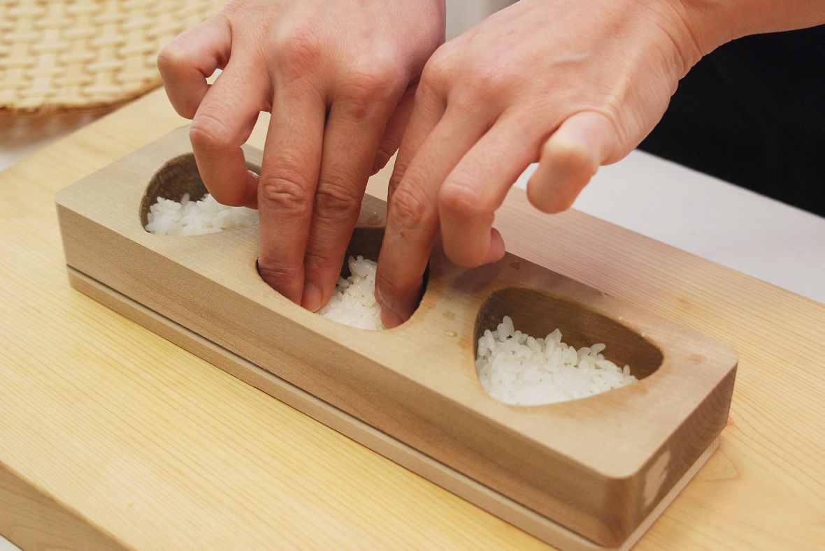 Sushi Molder Onigiri Rice Ball Set - The Sushi Roller