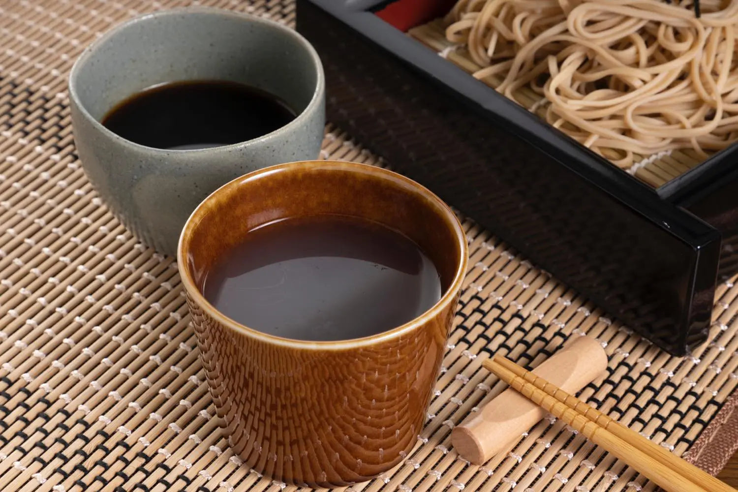 Soba broth in a cup