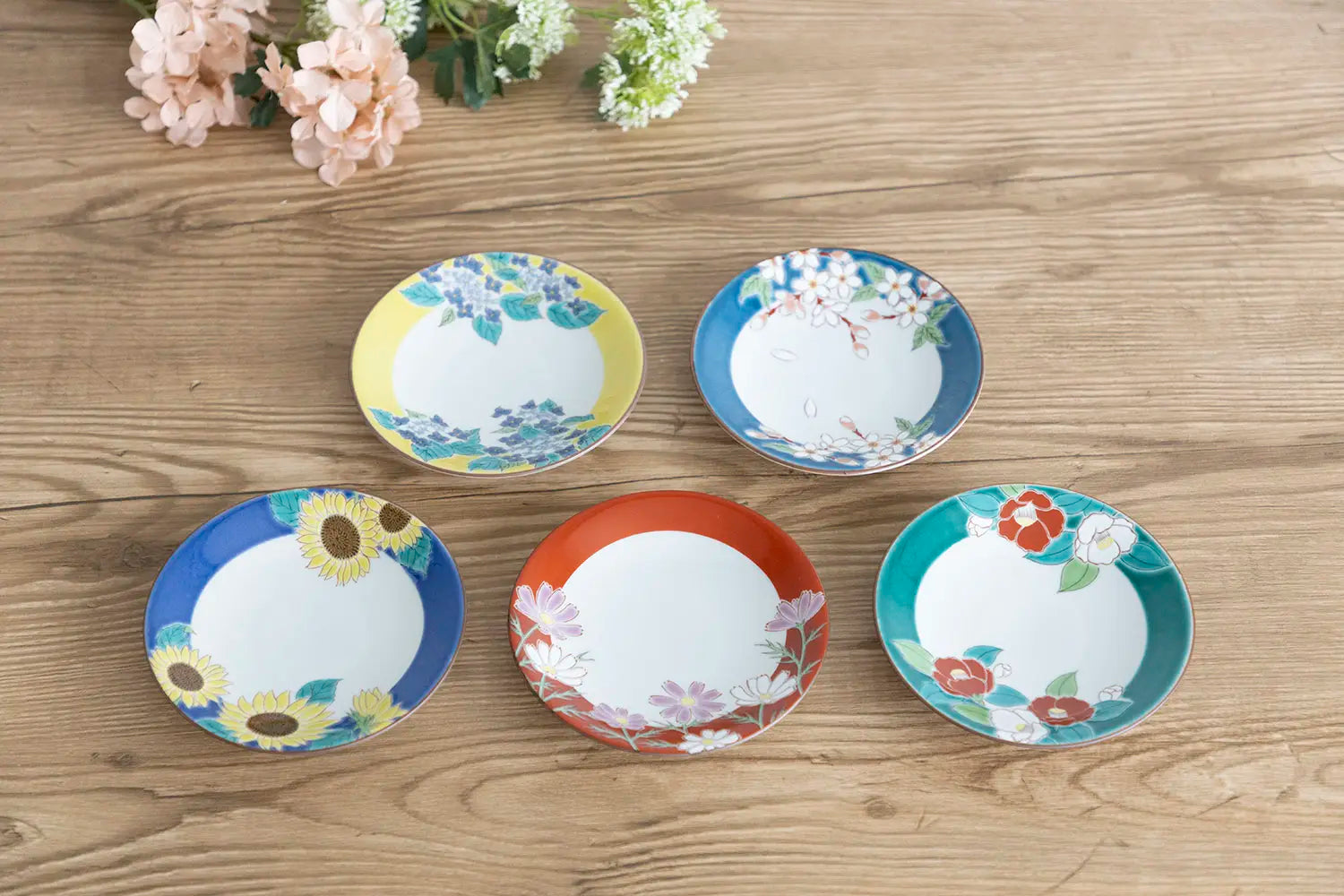 SEIKOU SHIKI-NO-HANA Kutani Porcelain Plates