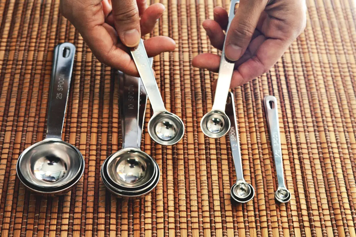 Measuring spoons come in different sizes.