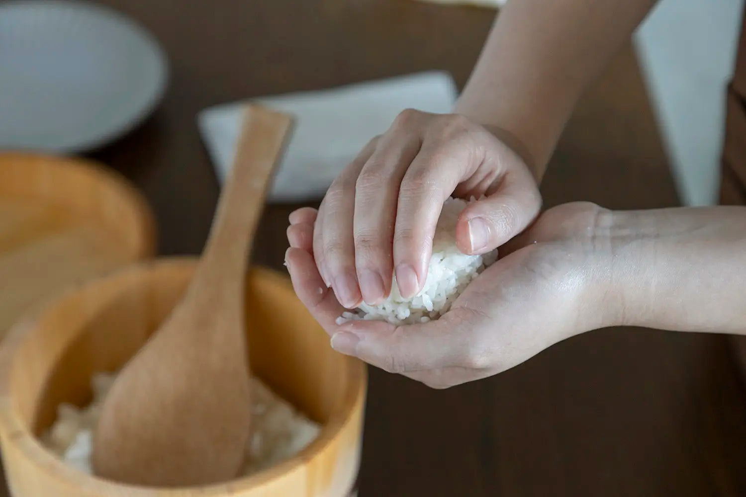 Shaping rice