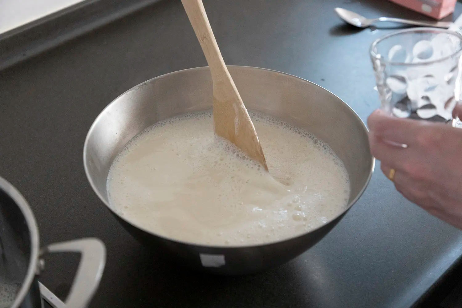 Stirring soybean milk