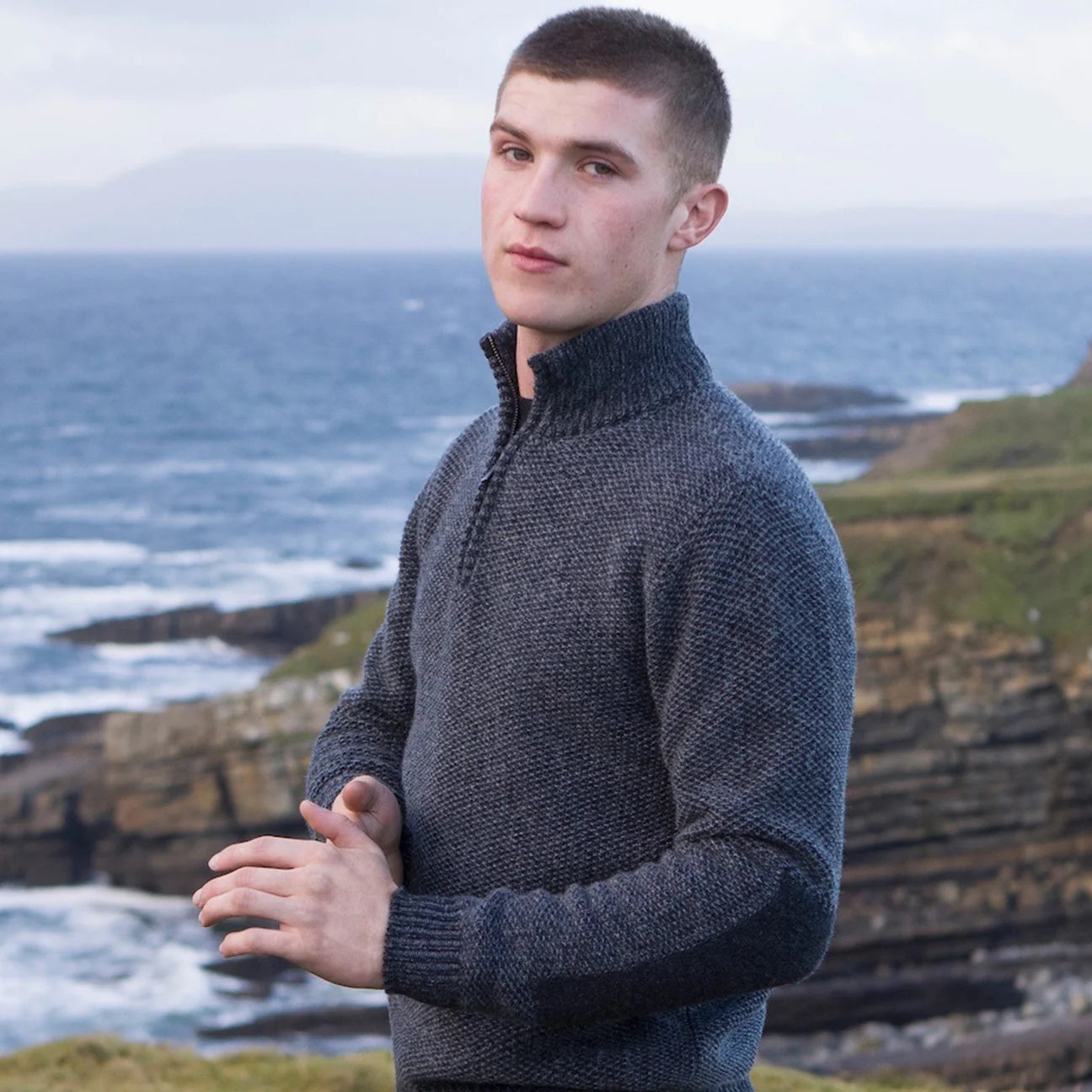 Fisherman Out of Ireland Gents Short Zip Seed Stitch Sweater Denim