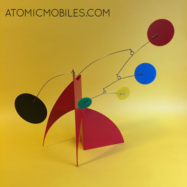 Rojo, azul, amarillo, verde, negro Moderne Stabile de AtomicMobiles.com
