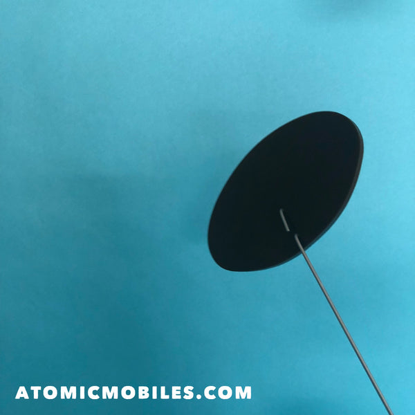 El móvil de arte moderno MCM Mid Century de AtomicMobiles.com
