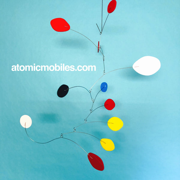 El móvil de arte moderno MCM Mid Century de AtomicMobiles.com