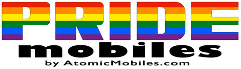 Mezcla de estilo LGBTQ Rainbow Pride y Palm Springs Mid Century Modern - por AtomicMobiles.com