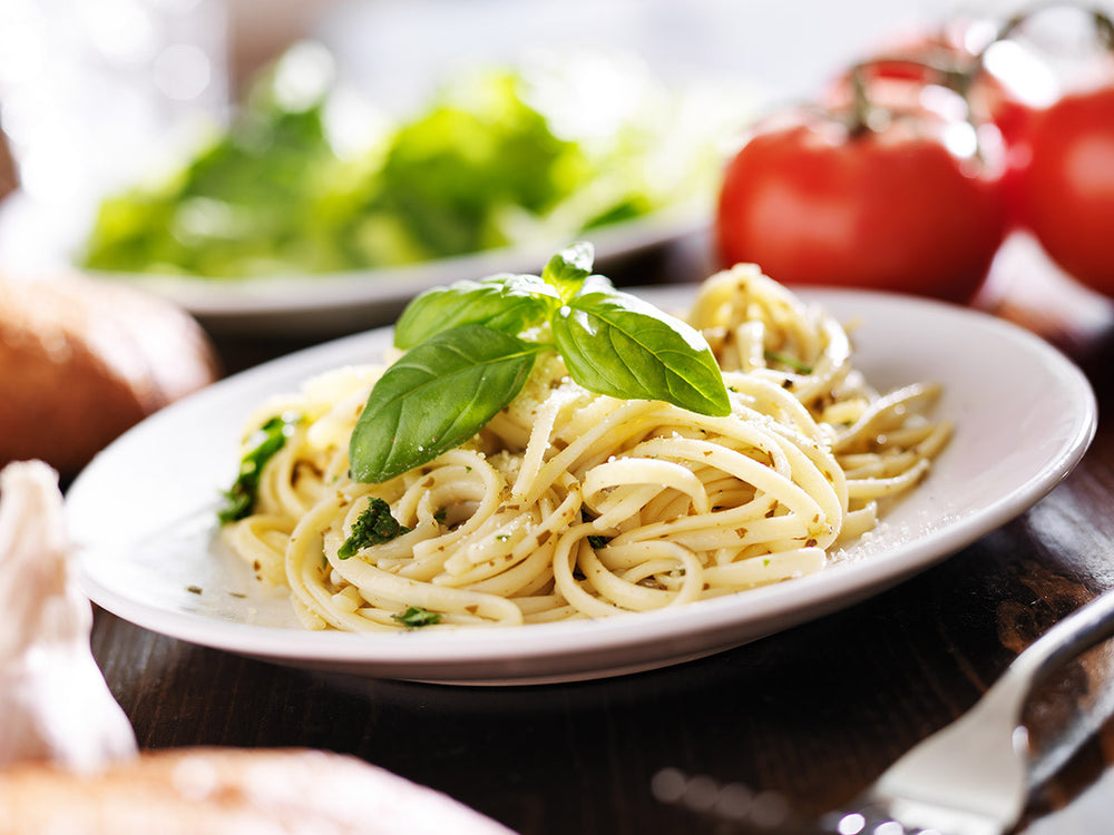 garlic white sauce pasta