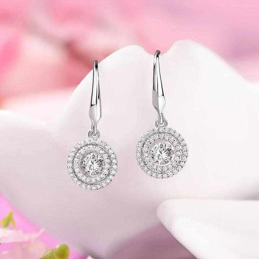 Dancing Diamond Veneer Cubic zirconia Pendant and earrings. – DiamondVeneer  Fashion