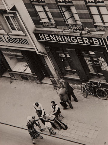 Musicians in Frankfurt by Ilse Bing