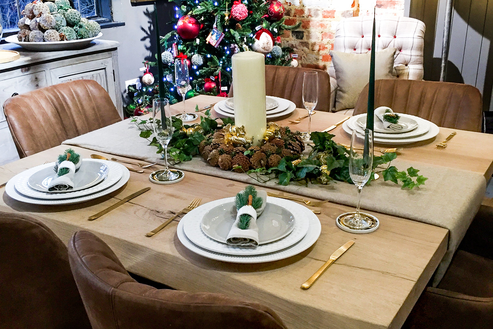 Christmas Dining Table Decor... – Colony Interiors