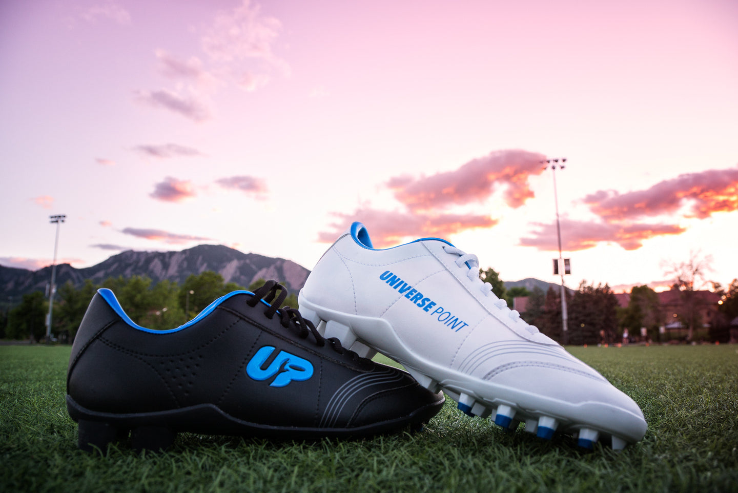 Universe Point · Ultimate Cleats
